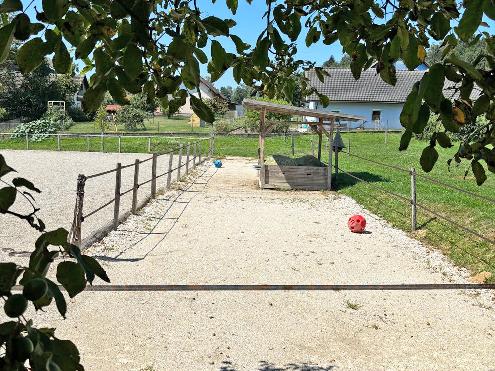 2522HC österreich, kärnten, völkermarkt, landhaus mit pferdestall zu verkaufen