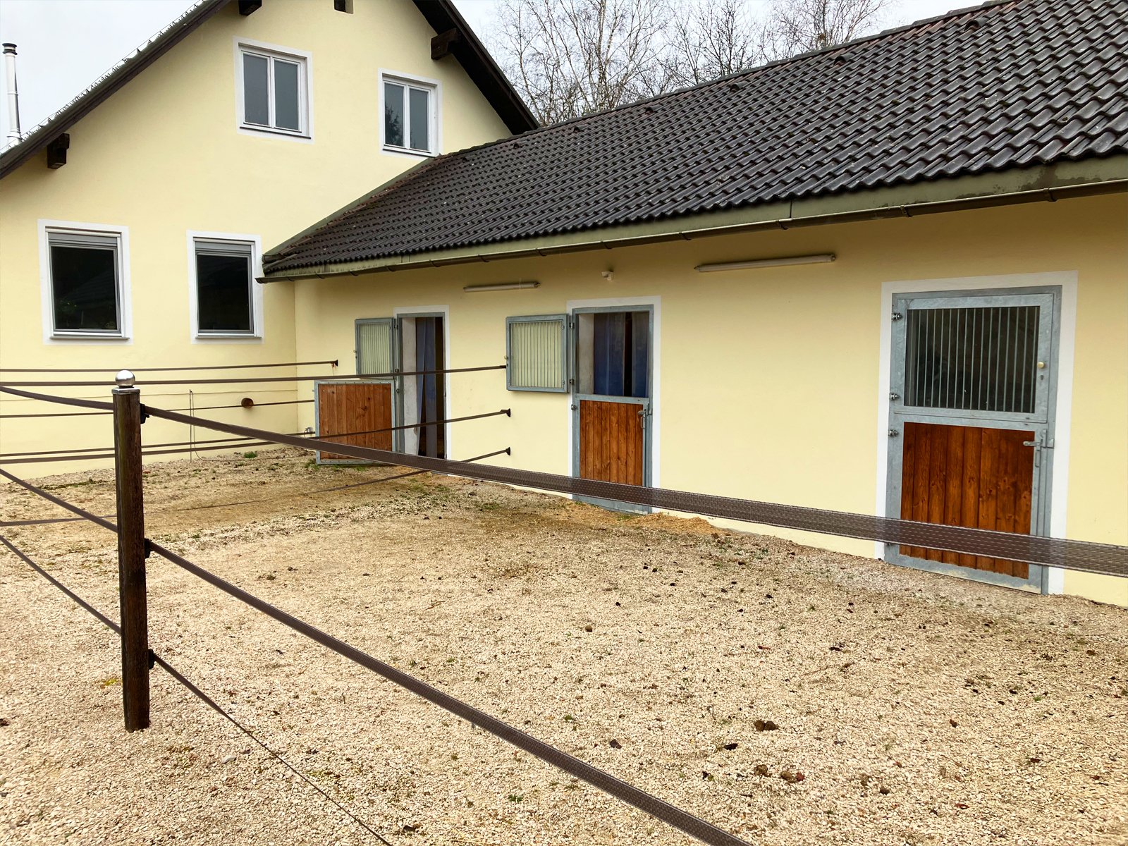 2522HC österreich, kärnten, völkermarkt, landhaus mit pferdestall zu verkaufen