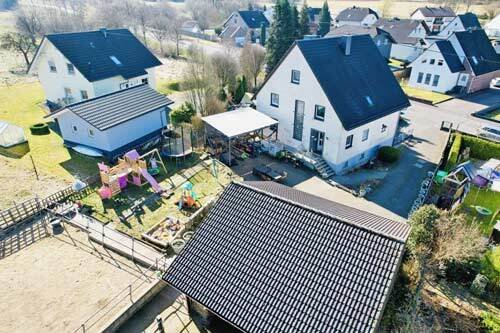 2542MK Rheinland Pfalz, westerwald, bellingen, haus, stall, reitplatz, verkauf