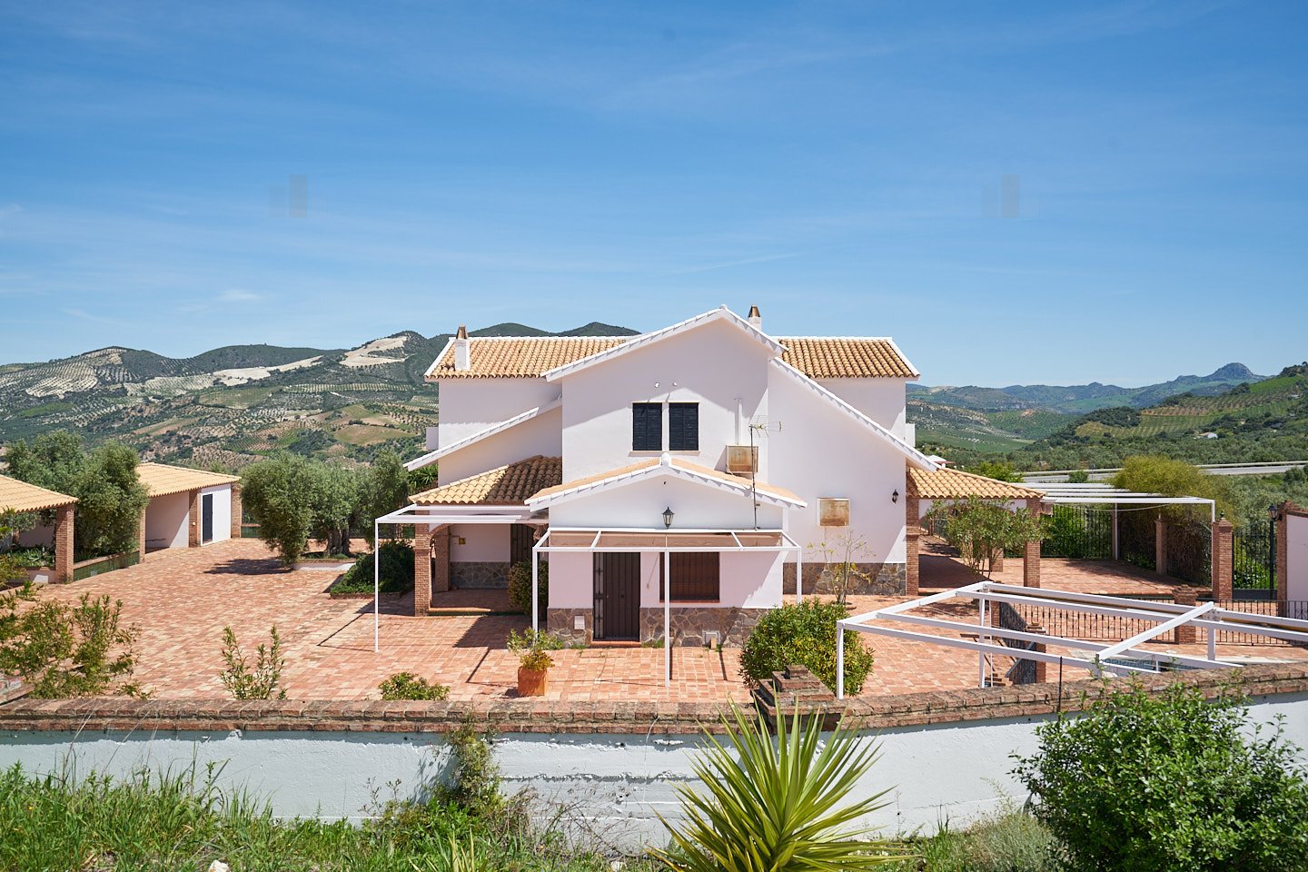 Olvera: Andalusien, Provinz Cadiz, Olvera - gepflegte Finca mit Pool und Weitblick 