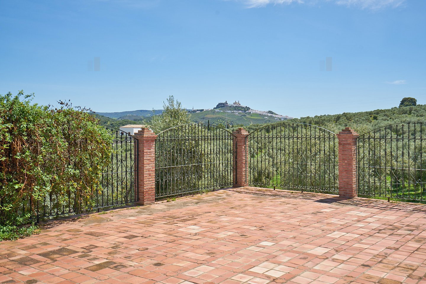 2614KN andalusien, provinz cadiz, olvera, finca, pool, oliven zu verkaufen 2614KN andalusien, provinz cadiz, olvera, finca, pool, oliven zu verkaufen